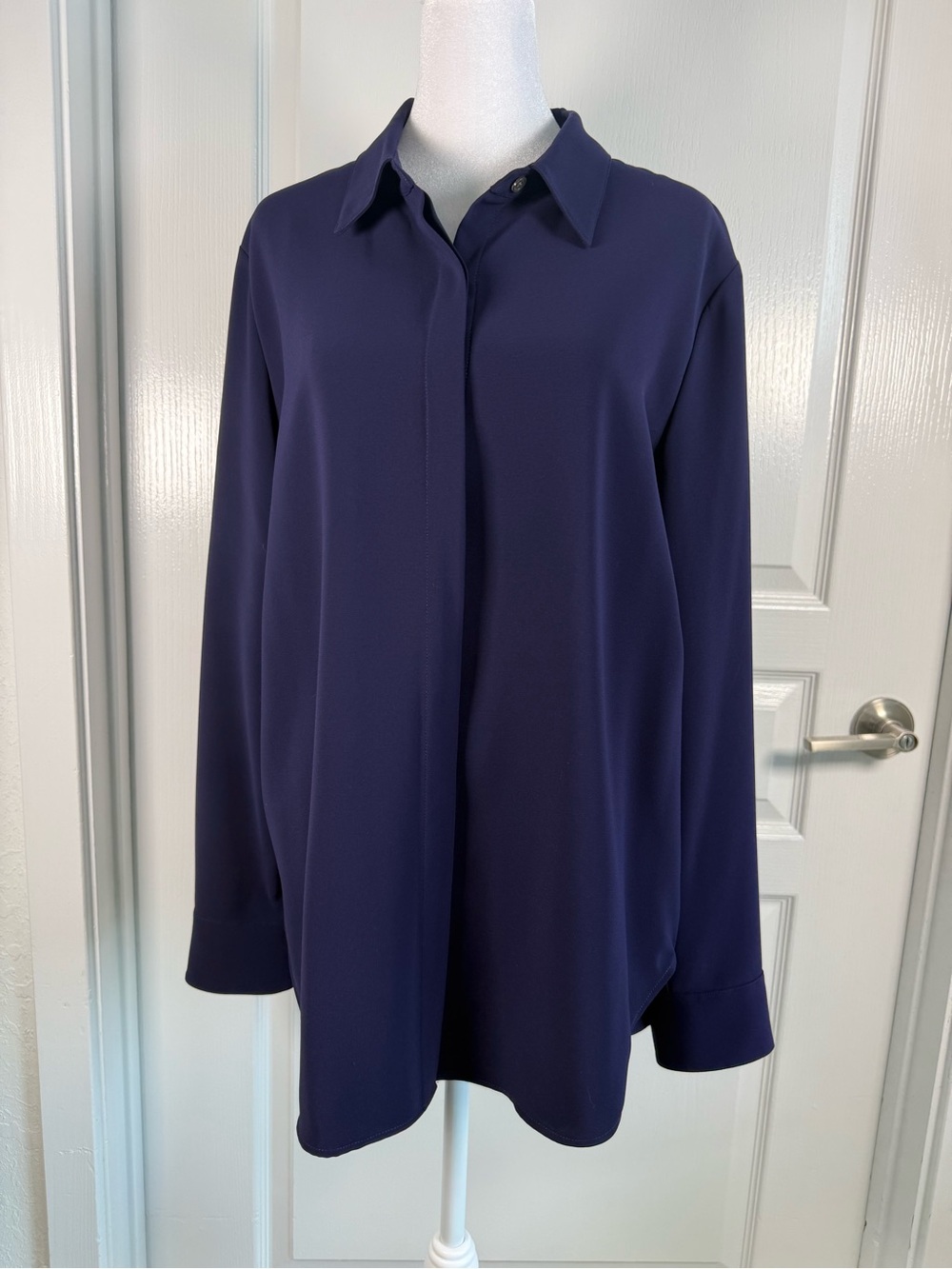 Theory Women's Navy Button-Front Shirt size L. New without tag.